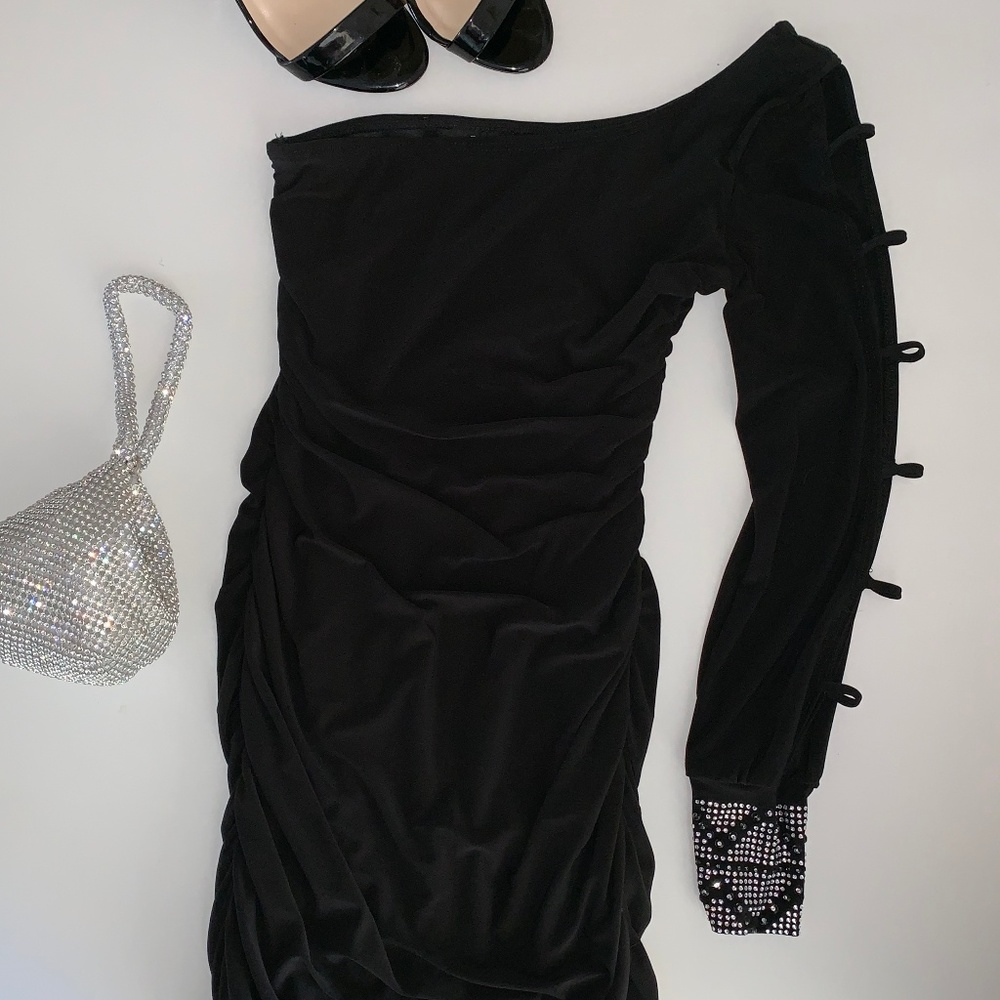 One-Shoulder Bodycon Dress